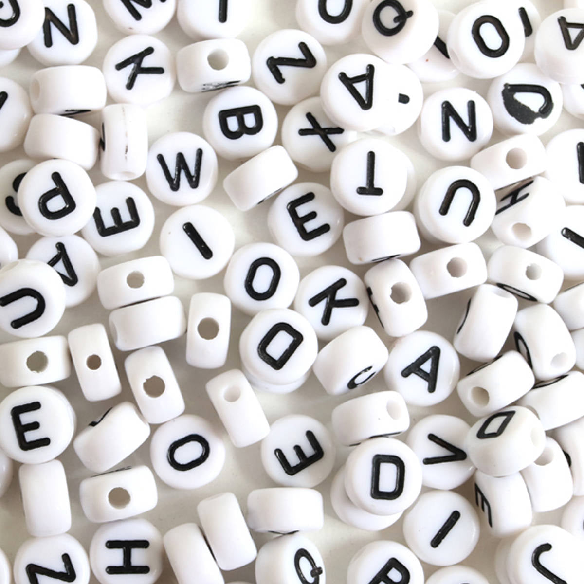 Pot perles lettres