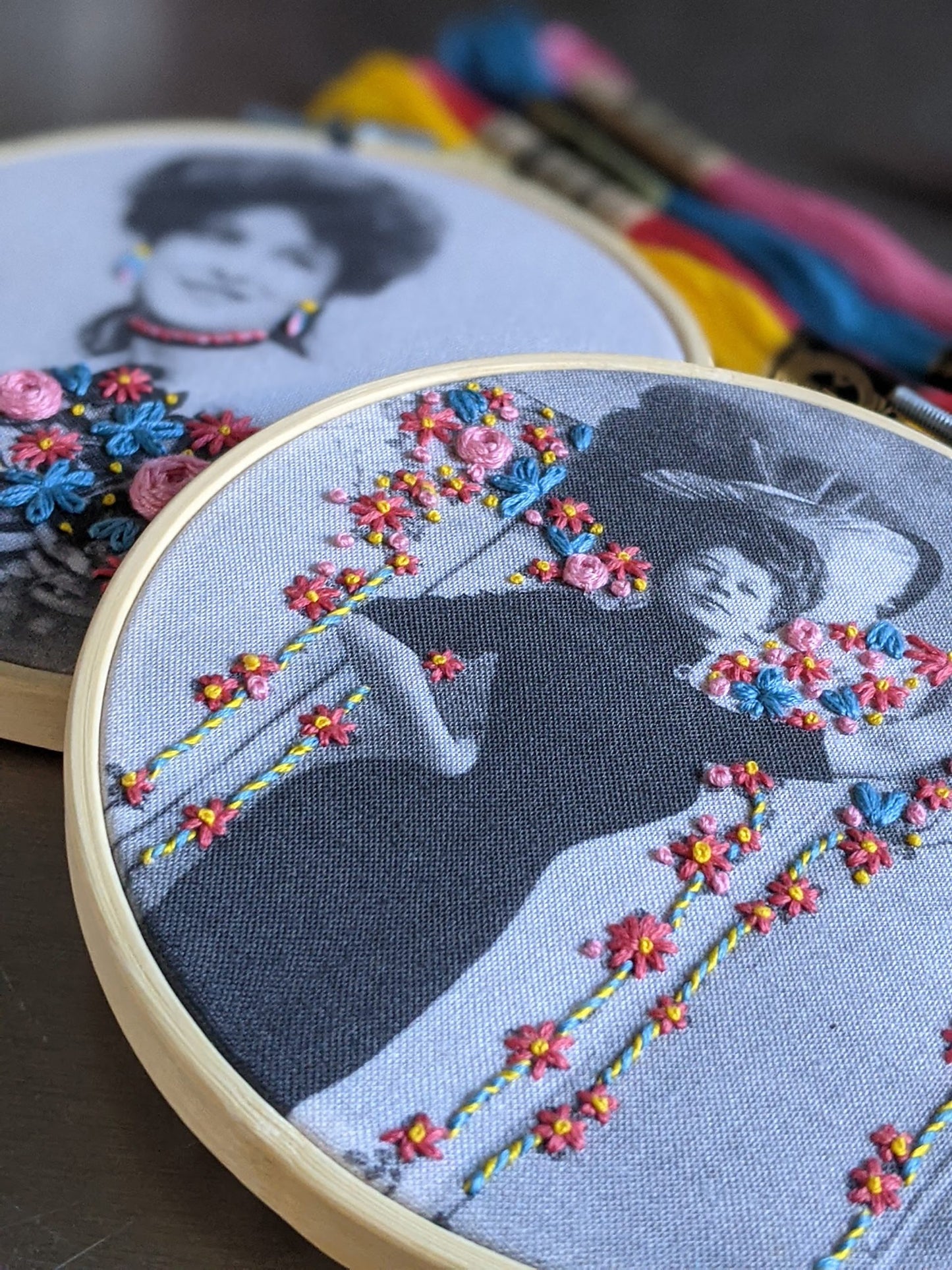 Kit Broderie - La femme au paravent
